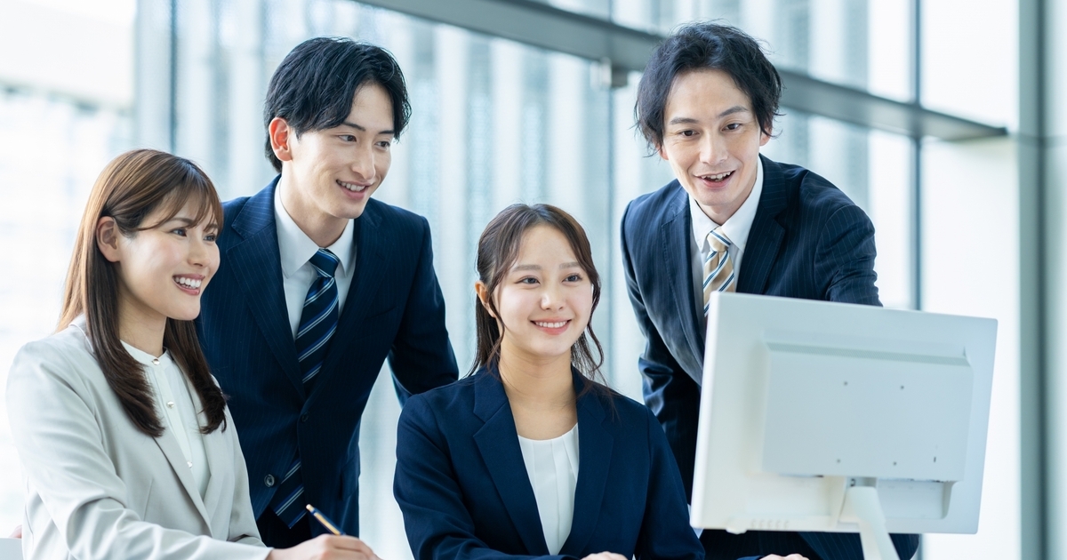 和気あいあいとしたオフィス