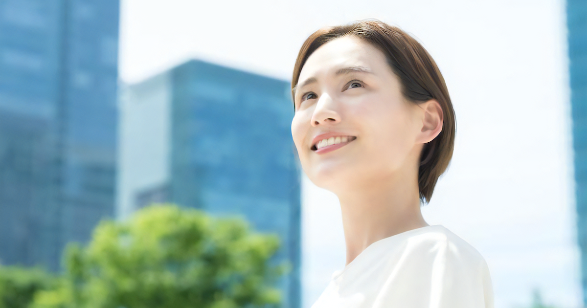 ショートカットの女性